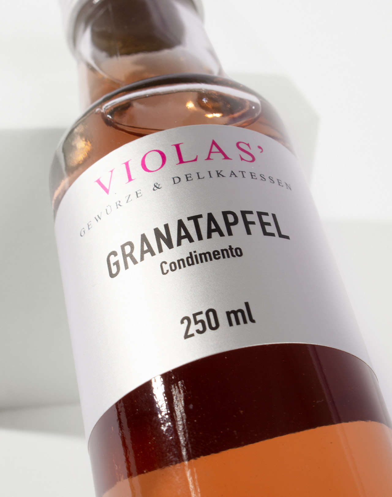 VIOLAS’ Granatapfel