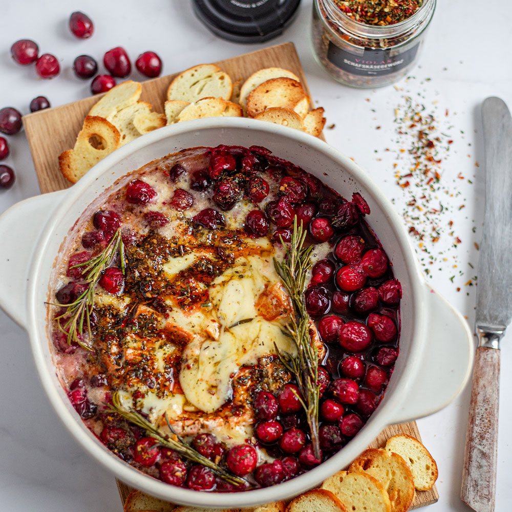 Ofenkäse mit Cranberries