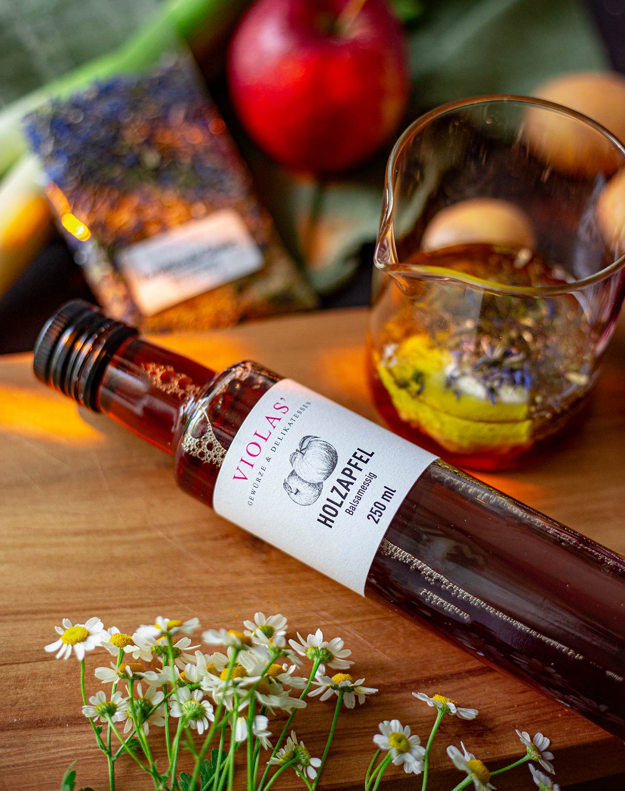 VIOLAS’ Balsamessig »Holzapfel«